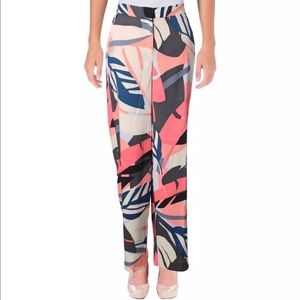 Vince camuto pants tropical print